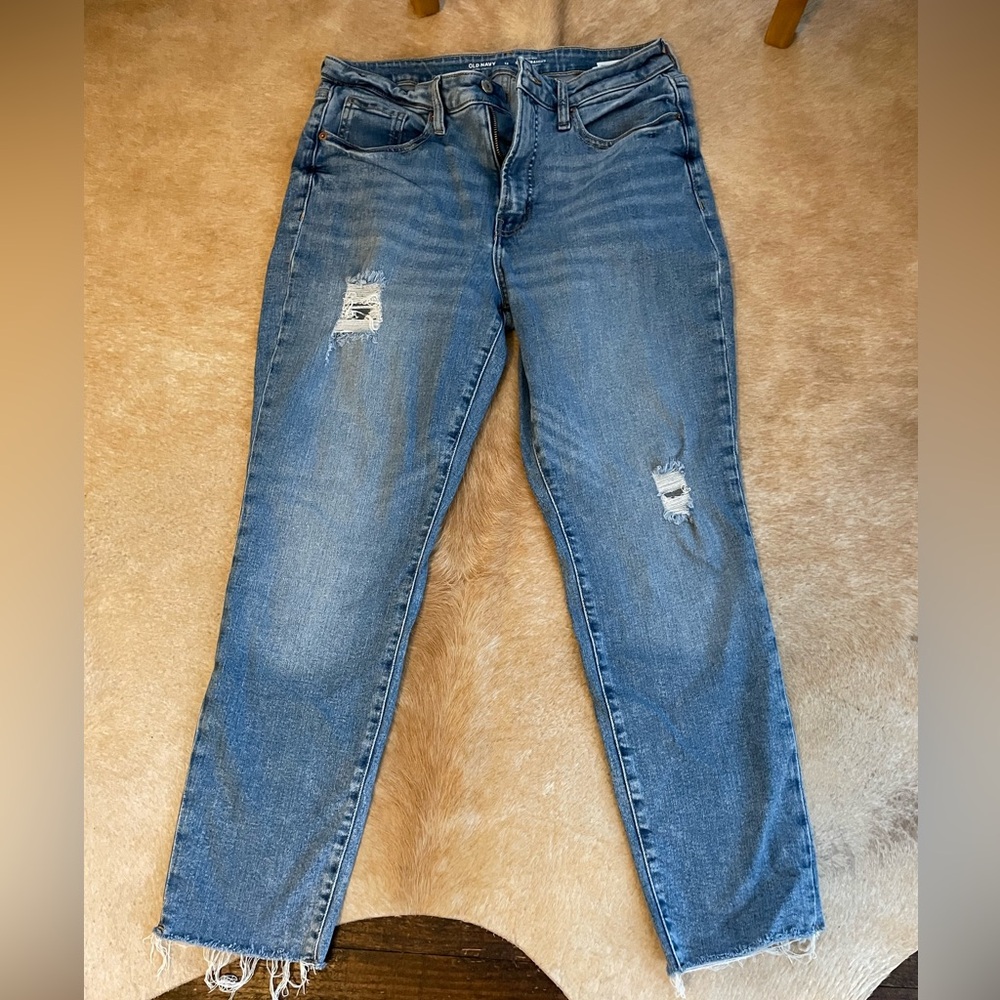 Old Navy O.G. Straight Ankle Cropped Distressed Denim